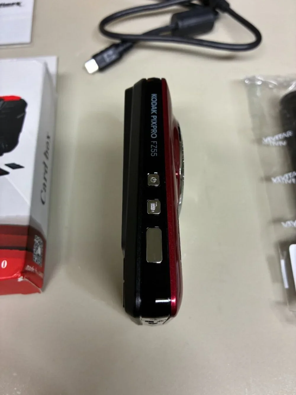 Kodak Pixpro FZ55 Red Digital Camera 16MP 5x Optical Zoom Compact Camera Bundle
